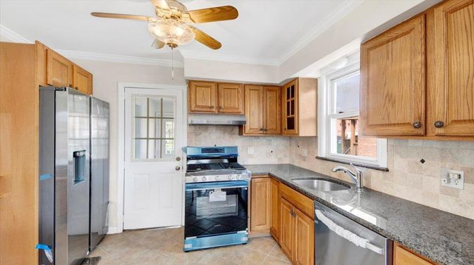 Interior, Kitchen, Stainless Steel Appliances