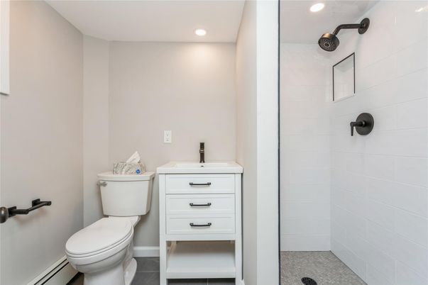 Bathroom, Interior, Recessed Lighting