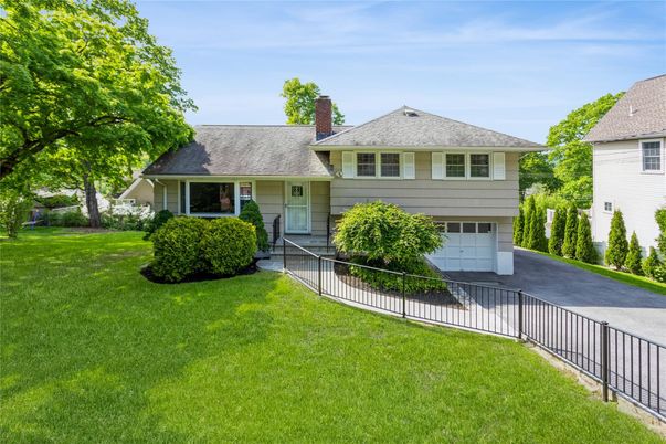 Attached, Backyard, Exterior, Facade, Split Level