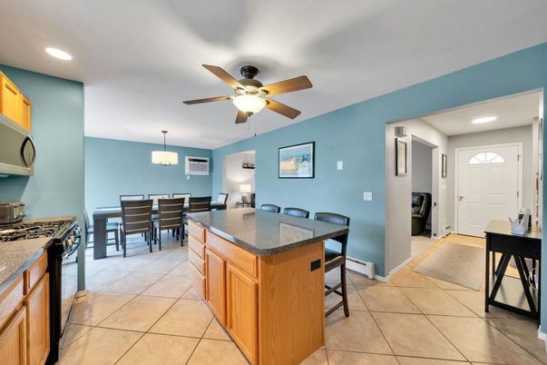 Dining room, Interior, Kitchen, Pendant Lights, Recessed Lighting
