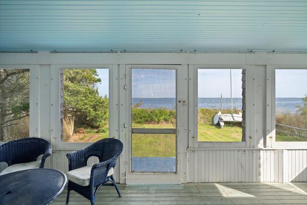 Interior, Sun Room, Water, Wood Texture Flooring