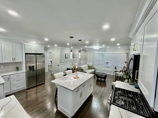 Dining room, Interior, Kitchen, Living room, Pendant Lights, Recessed Lighting, Stainless Steel Appliances, Wood Texture Flooring