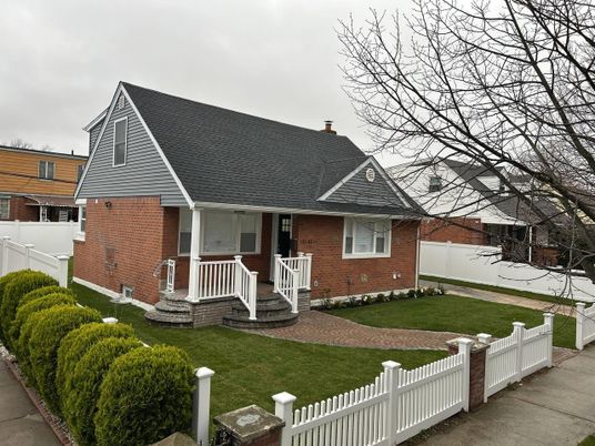 Exterior, Facade, Brick Facade, Cape Cod