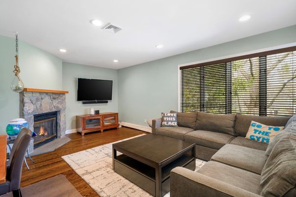 Fireplace, Interior, Living room, Pendant Lights, Recessed Lighting, Wood Texture Flooring