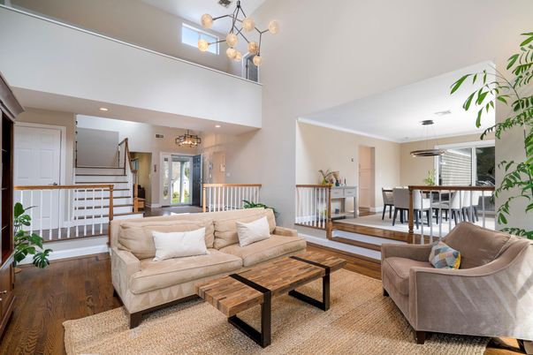 Dining room, Interior, Living room, Pendant Lights, Recessed Lighting, Wood Texture Flooring