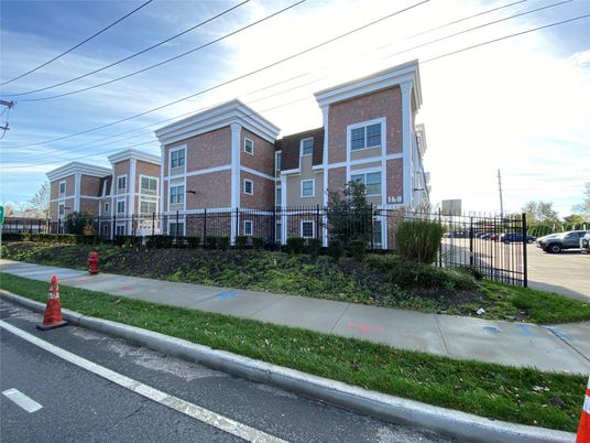 Exterior, Facade, None