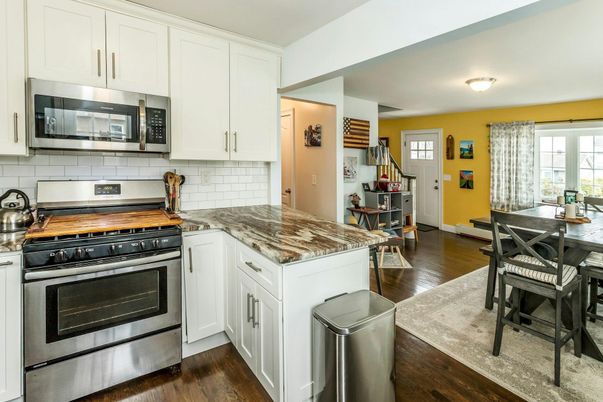 Dining room, Interior, Kitchen, Stainless Steel Appliances, Wood Texture Flooring