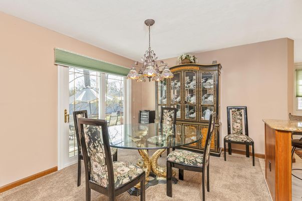 Chandelier, Dining room, Interior