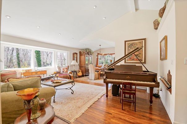 Chandelier, Interior, Living room, Piano, Recessed Lighting, Wood Texture Flooring