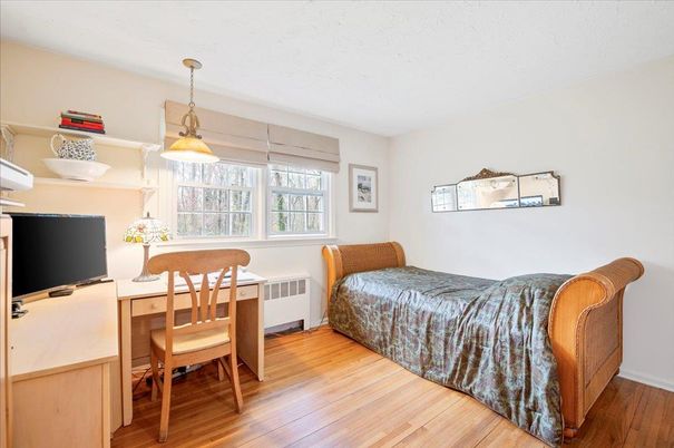 Bedroom, Home Office, Interior, Pendant Lights, Wood Texture Flooring