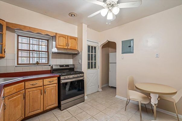 Dining room, Interior, Kitchen, Tile Countertops