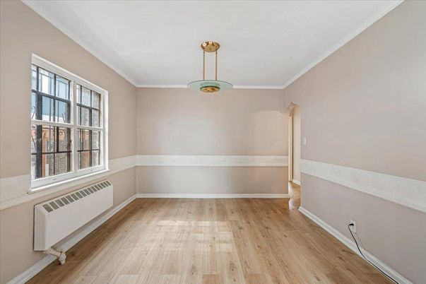Interior, Pendant Lights, Wood Texture Flooring