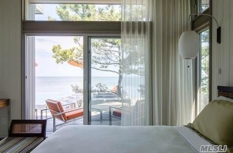 Bedroom, Interior, Water