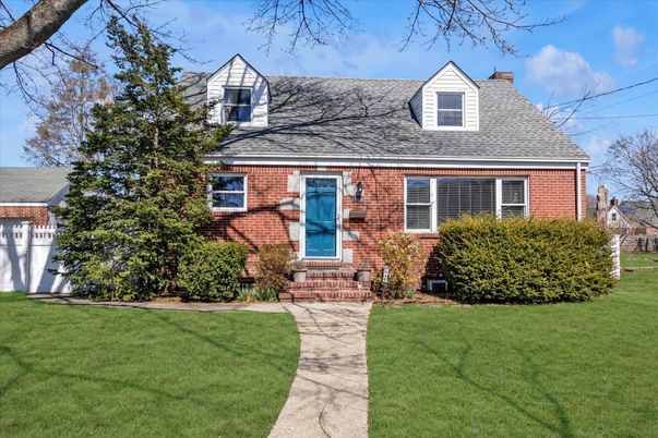 Attached, Exterior, Facade, Brick Facade, Cape Cod