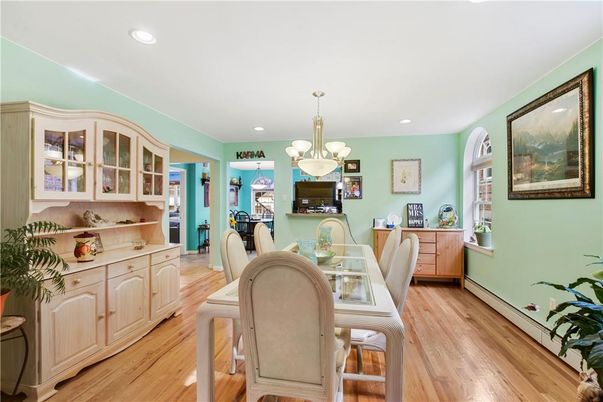 Chandelier, Dining room, Interior, Recessed Lighting, Wood Texture Flooring