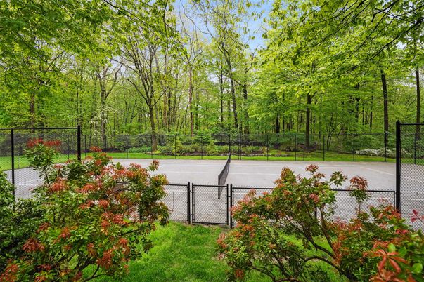 Exterior, Tennis Courts