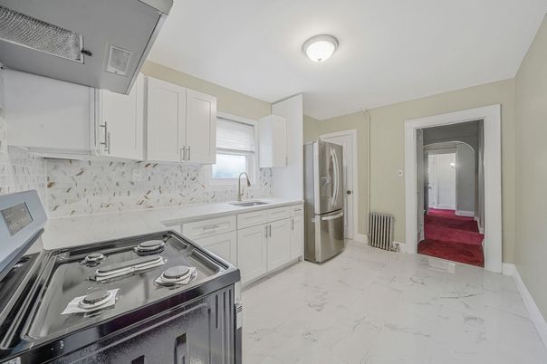 Interior, Kitchen, Marble, Stainless Steel Appliances