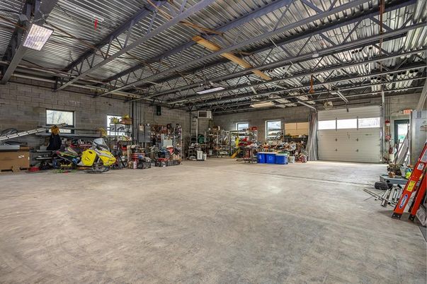 Garage, Interior, Stone Walls
