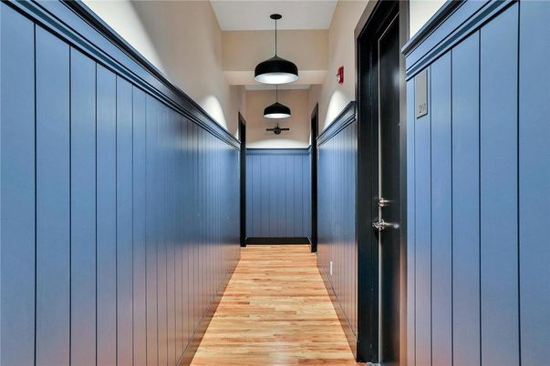 Interior, Pendant Lights, Wood Texture Flooring