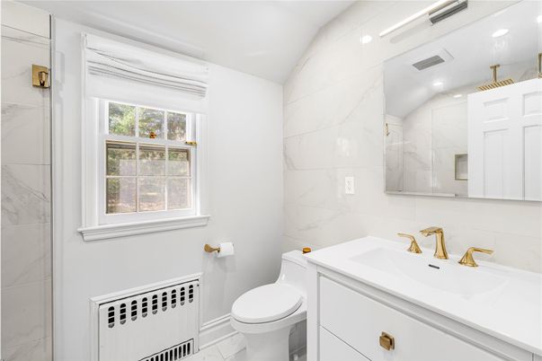 Bathroom, Interior, Marble, Marble Walls, Recessed Lighting