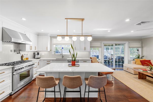 Interior, Kitchen, Living room, Pendant Lights, Recessed Lighting, Stainless Steel Appliances, Wood Texture Flooring