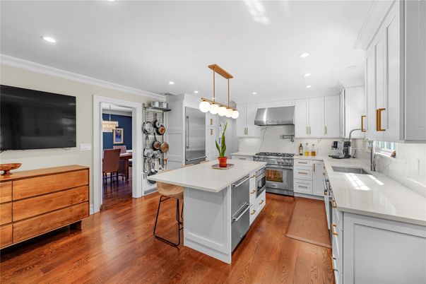 Dining room, Interior, Kitchen, Pendant Lights, Recessed Lighting, Stainless Steel Appliances, Wood Texture Flooring