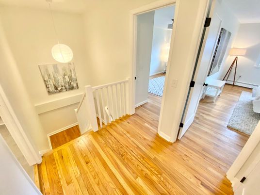 Interior, Pendant Lights, Wood Texture Flooring