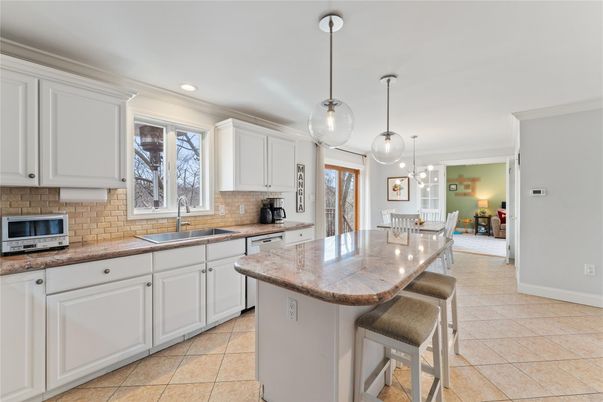 Dining room, Interior, Kitchen, Pendant Lights, Recessed Lighting