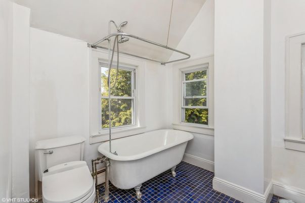 Bathroom, Free Standing Baths, Interior