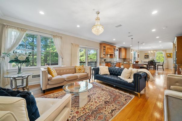 Dining room, Interior, Kitchen, Living room, Pendant Lights, Recessed Lighting, Wood Texture Flooring