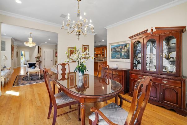 Chandelier, Dining room, Interior, Recessed Lighting, Wood Texture Flooring