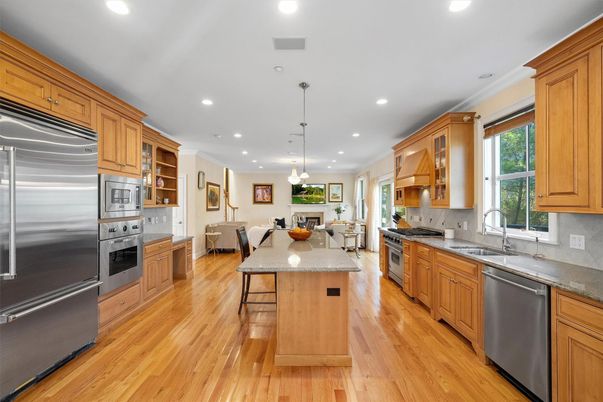 Dining room, Interior, Kitchen, Pendant Lights, Recessed Lighting, Stainless Steel Appliances, Wood Texture Flooring