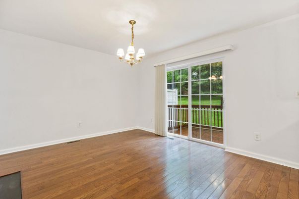 Chandelier, Empty room, Interior, Wood Texture Flooring