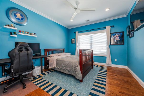 Bedroom, Home Office, Interior, Recessed Lighting, Wood Texture Flooring