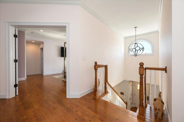 Interior, Pendant Lights, Recessed Lighting, Wood Texture Flooring