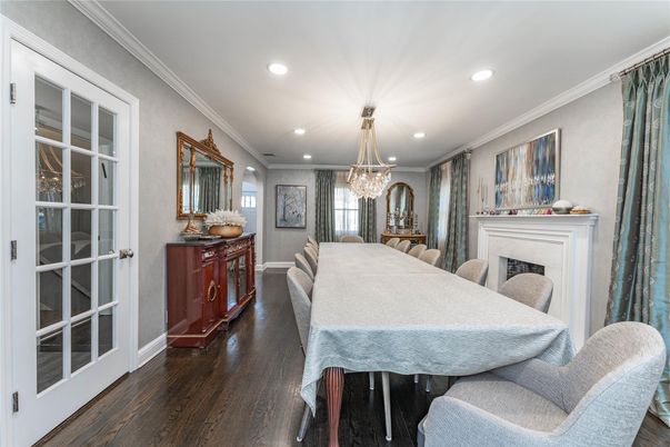 Chandelier, Dining room, Fireplace, Interior, Recessed Lighting, Wood Texture Flooring