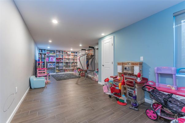 Interior, Recessed Lighting, Walk-in Closets, Wood Texture Flooring