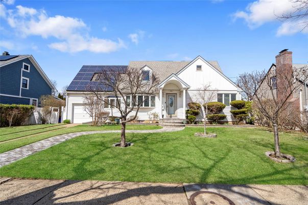 Attached, Exterior, Facade, Solar Panels, Cape Cod