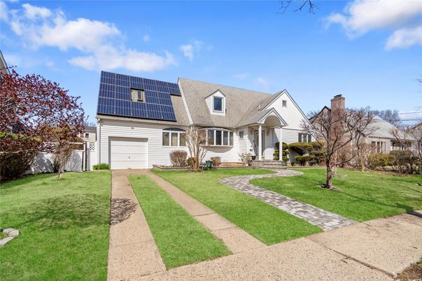 Attached, Exterior, Facade, Solar Panels, Cape Cod