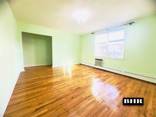 Chandelier, Empty room, Interior, Wood Texture Flooring