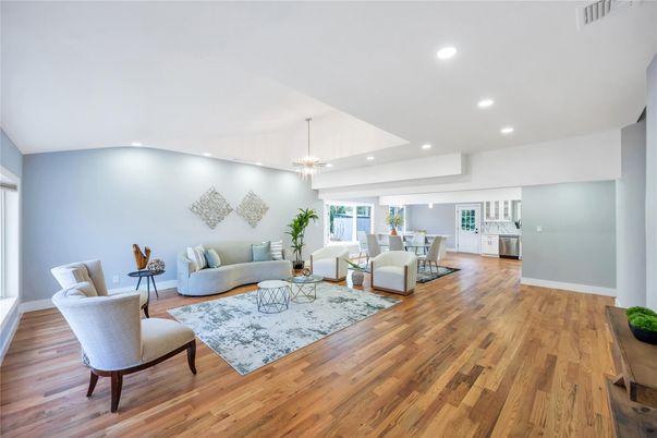 Chandelier, Dining room, Interior, Kitchen, Living room, Pendant Lights, Recessed Lighting, Wood Texture Flooring