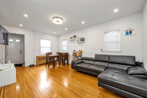 Dining room, Interior, Living room, Recessed Lighting, Wood Texture Flooring