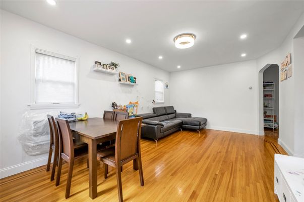 Dining room, Interior, Recessed Lighting, Wood Texture Flooring