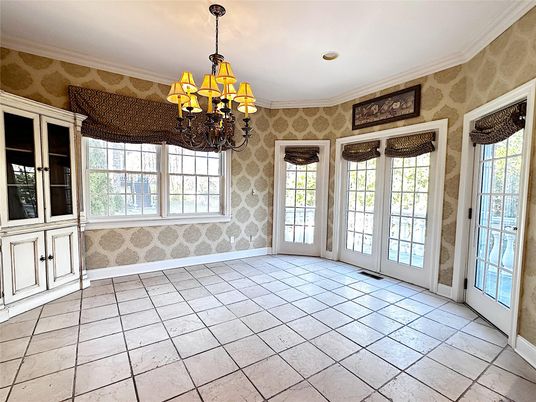 Chandelier, Empty room, Interior