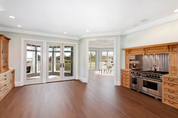 Dining room, Interior, Kitchen, Recessed Lighting, Stainless Steel Appliances, Wood Texture Flooring