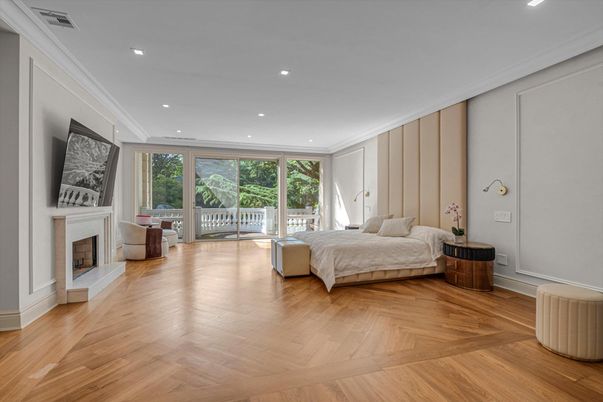 Bedroom, Fireplace, Interior, Recessed Lighting, Wood Texture Flooring