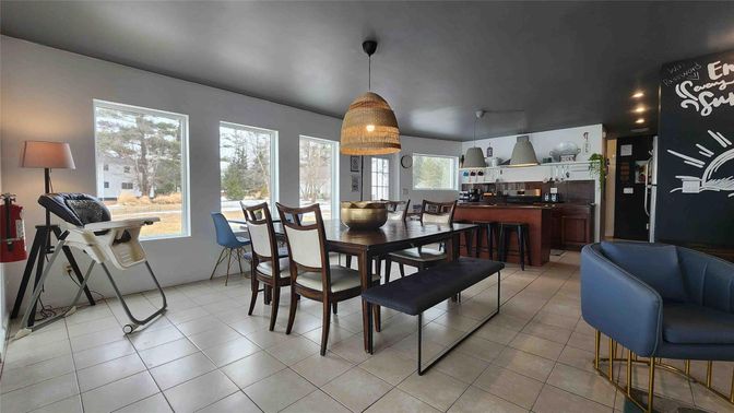 Chandelier, Dining room, Interior, Kitchen