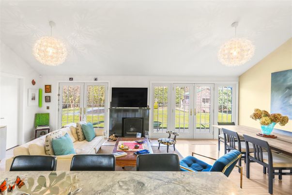 Chandelier, Dining room, Fireplace, Interior, Living room