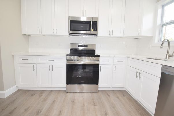 Interior, Kitchen, Stainless Steel Appliances, Wood Texture Flooring