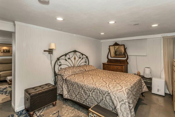 Bedroom, Interior, Recessed Lighting